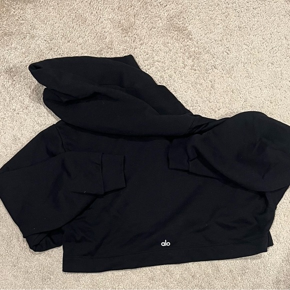 ALO Yoga Black Oversized Cropped Sweatshirt - Picture 3 of 4